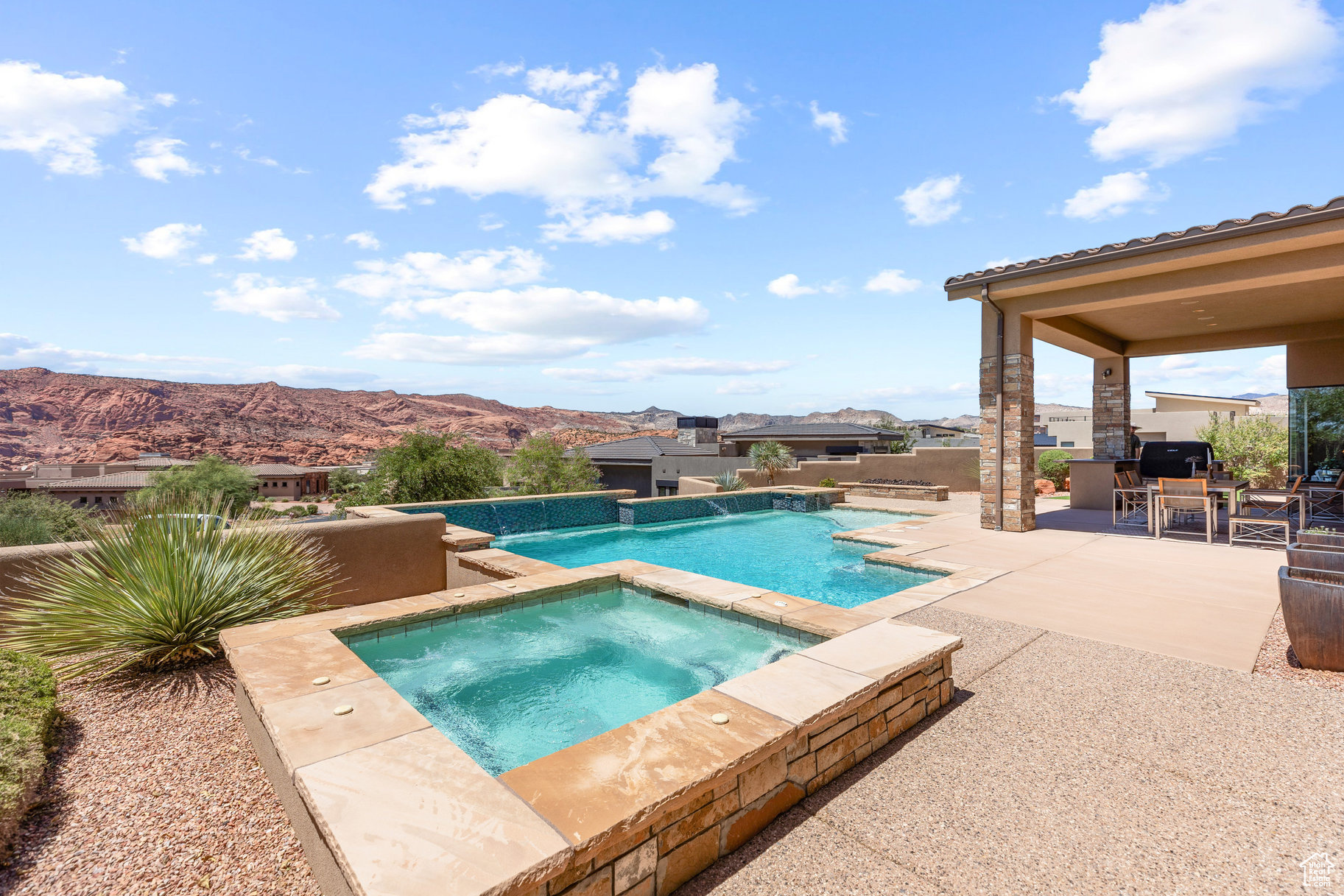 LEDGES OF ST GEORGE - Residential