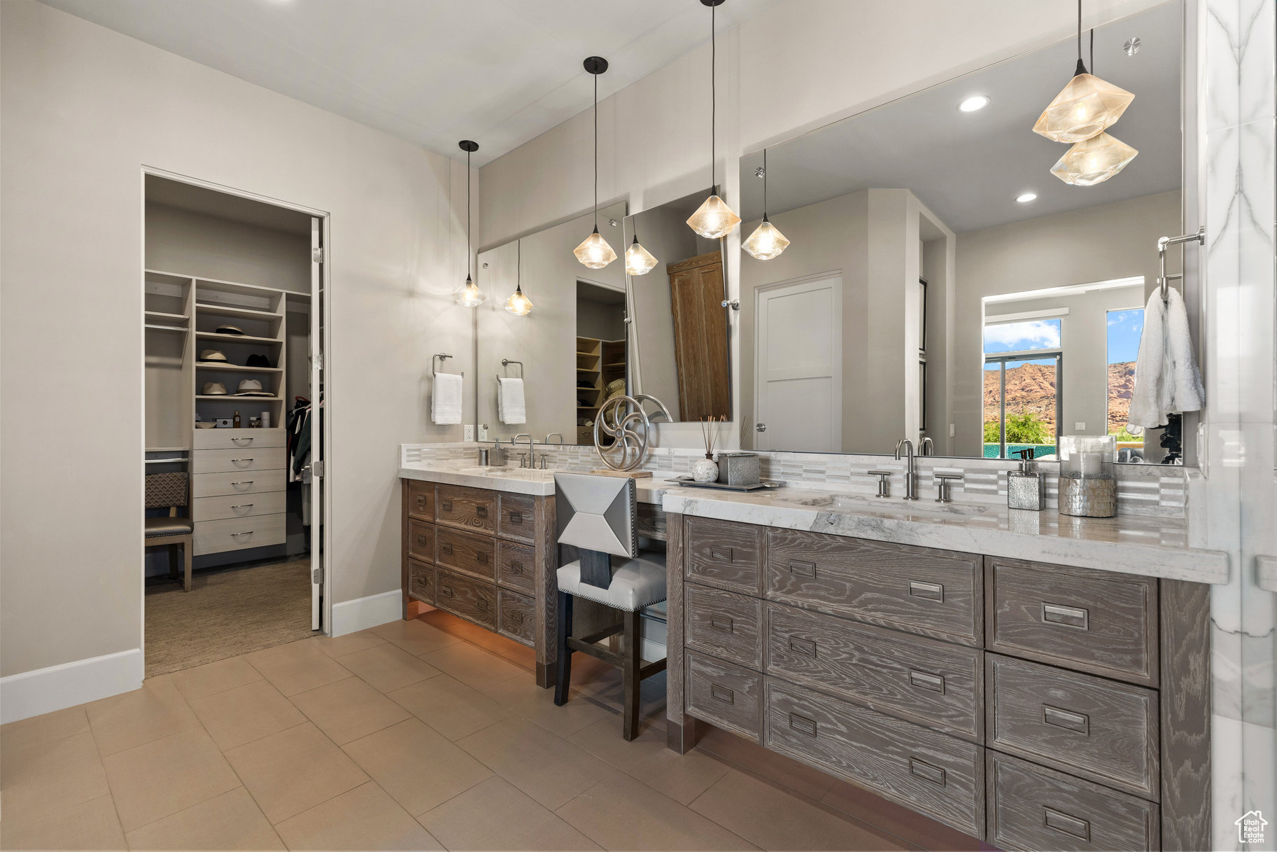 LEDGES OF ST GEORGE - Residential