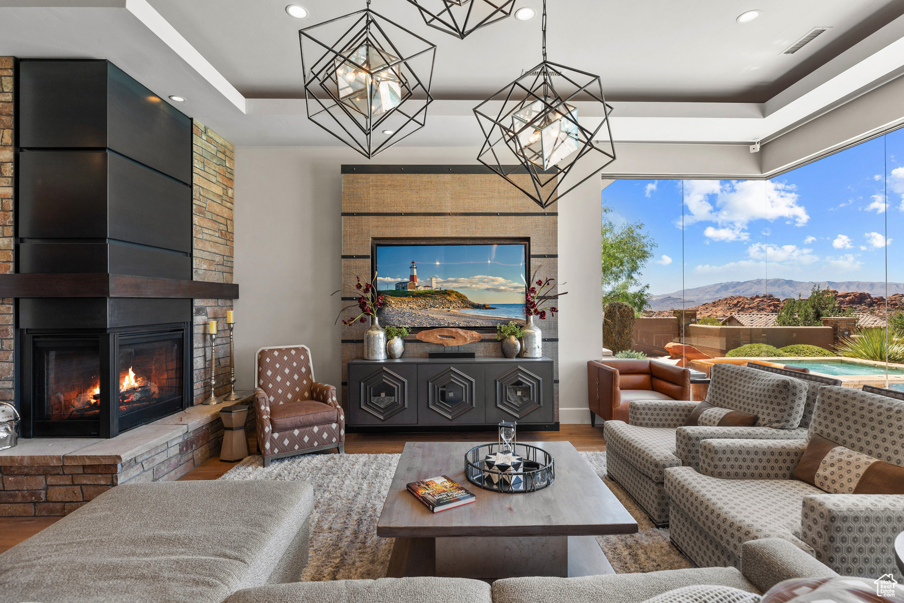 LEDGES OF ST GEORGE - Residential
