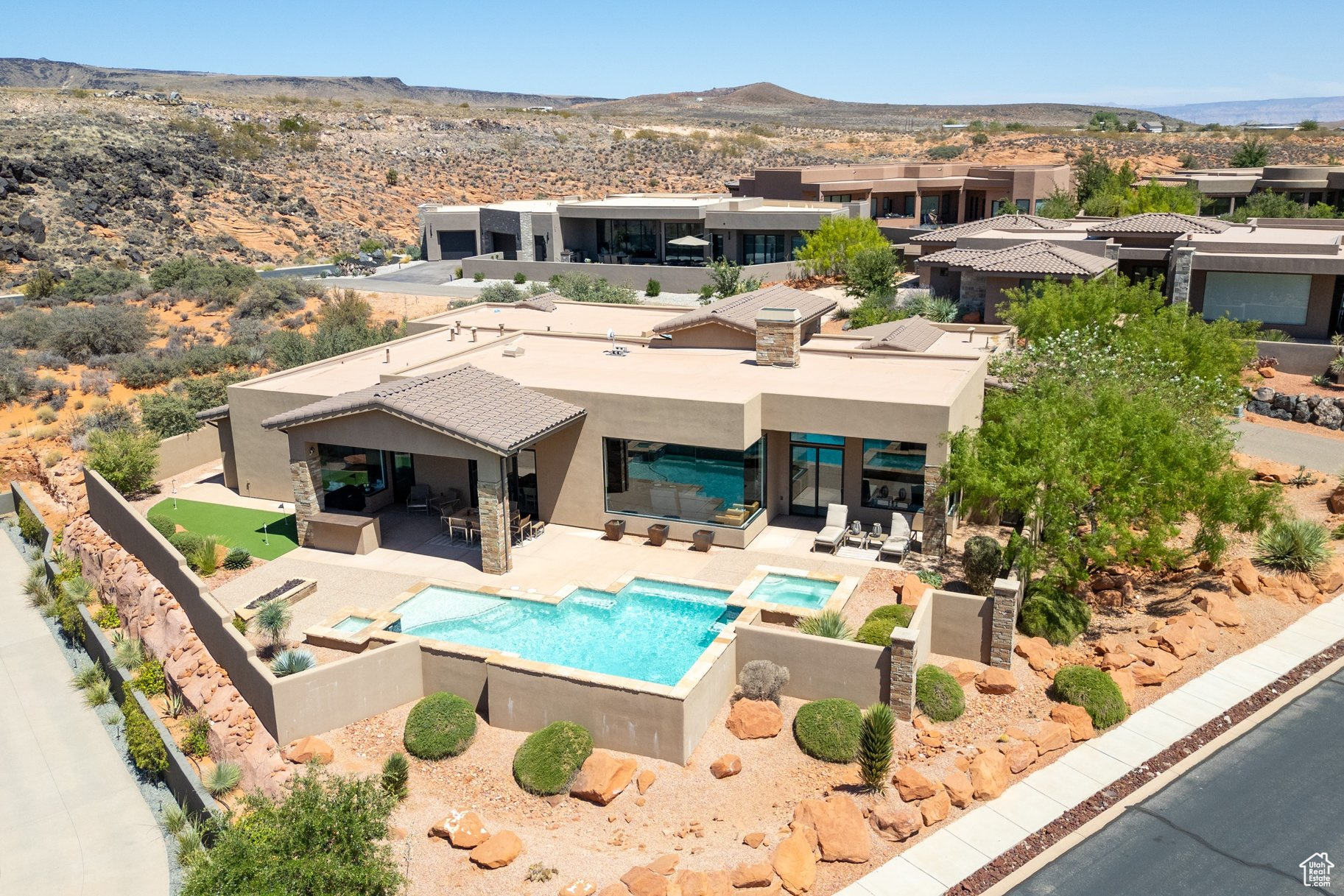 LEDGES OF ST GEORGE - Residential