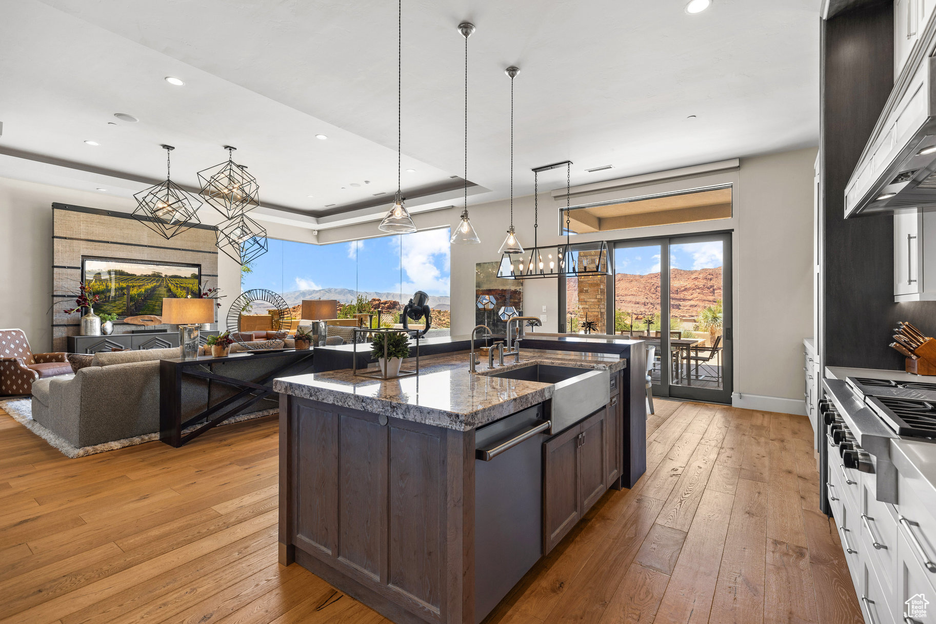 LEDGES OF ST GEORGE - Residential