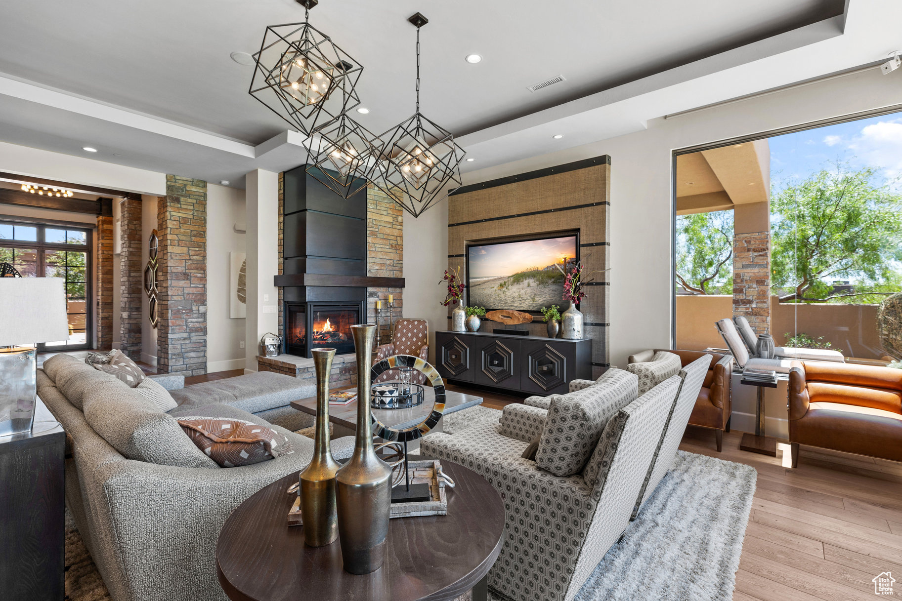 LEDGES OF ST GEORGE - Residential