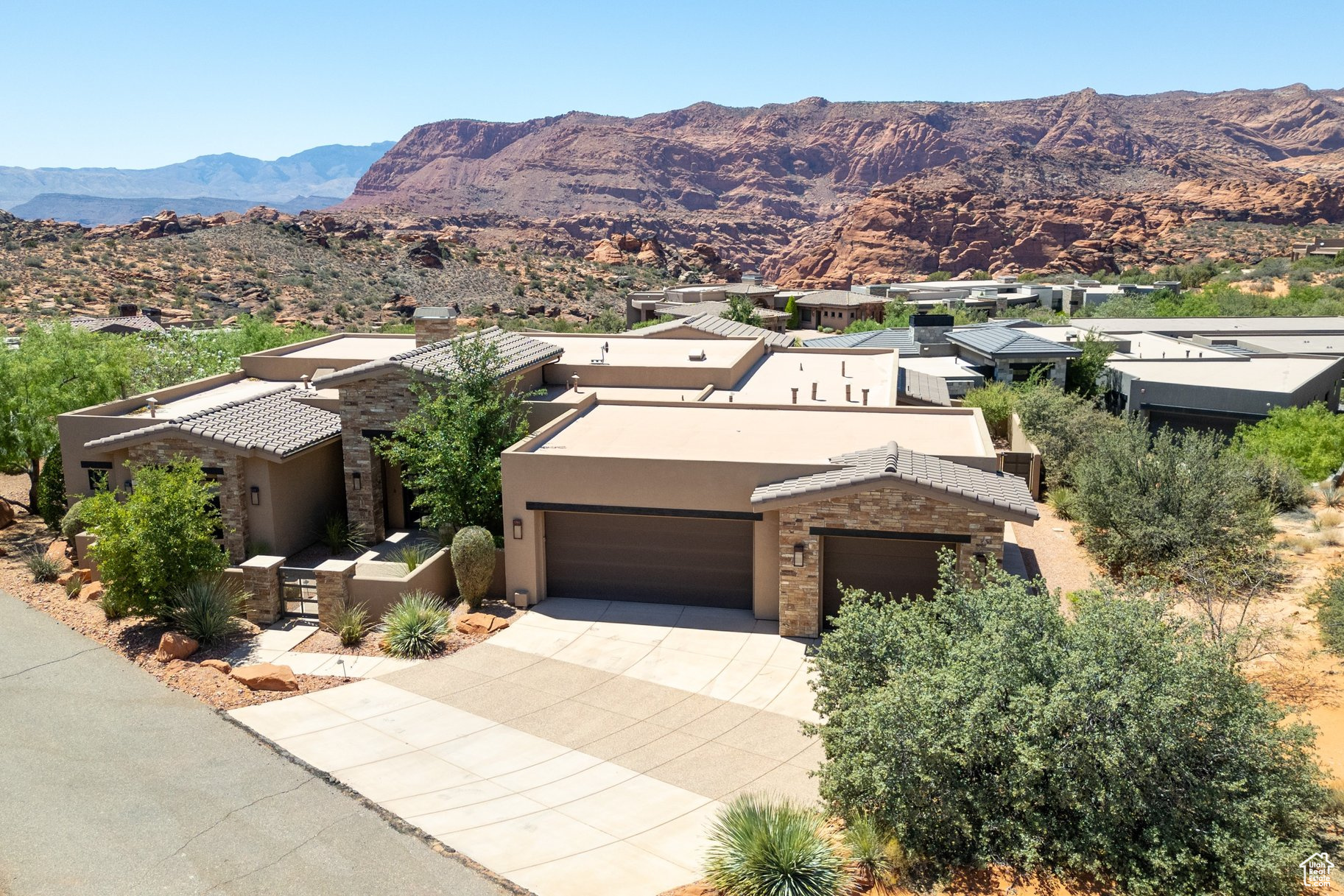 LEDGES OF ST GEORGE - Residential
