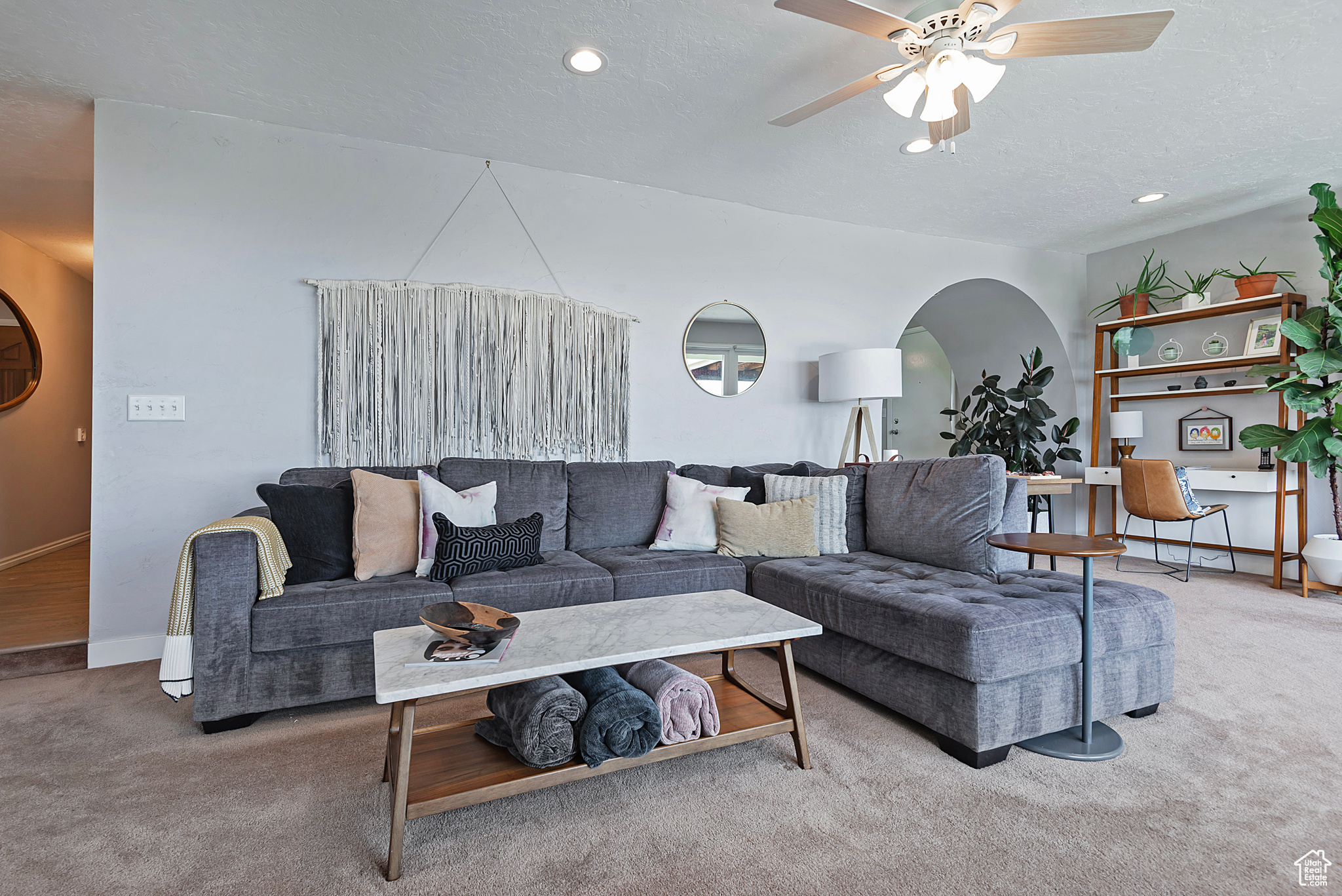 North Salt Lake, Utah 84054, United States, 4 Bedrooms Bedrooms, ,3 BathroomsBathrooms,Residential,Pending,141153