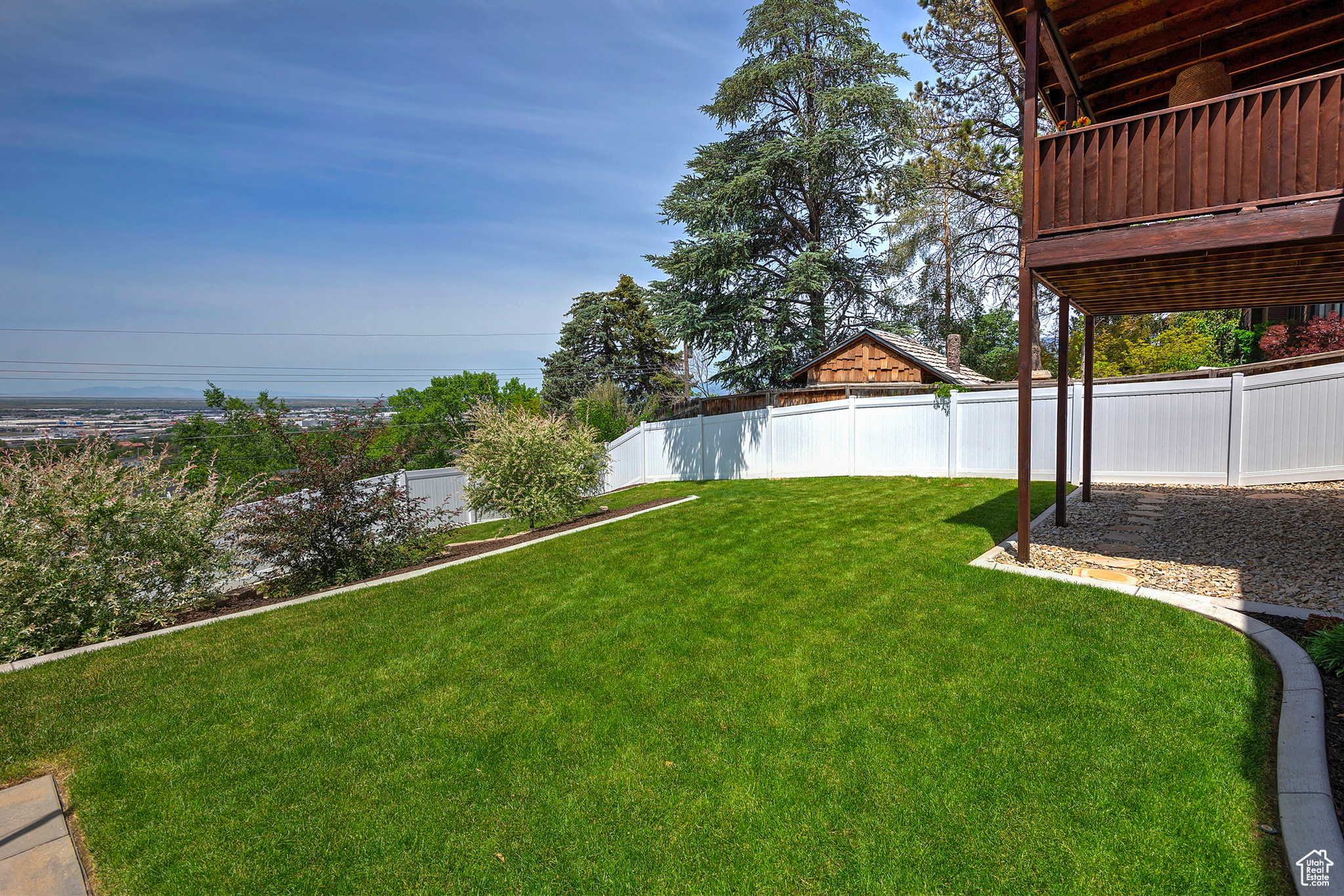 North Salt Lake, Utah 84054, United States, 4 Bedrooms Bedrooms, ,3 BathroomsBathrooms,Residential,Pending,141153