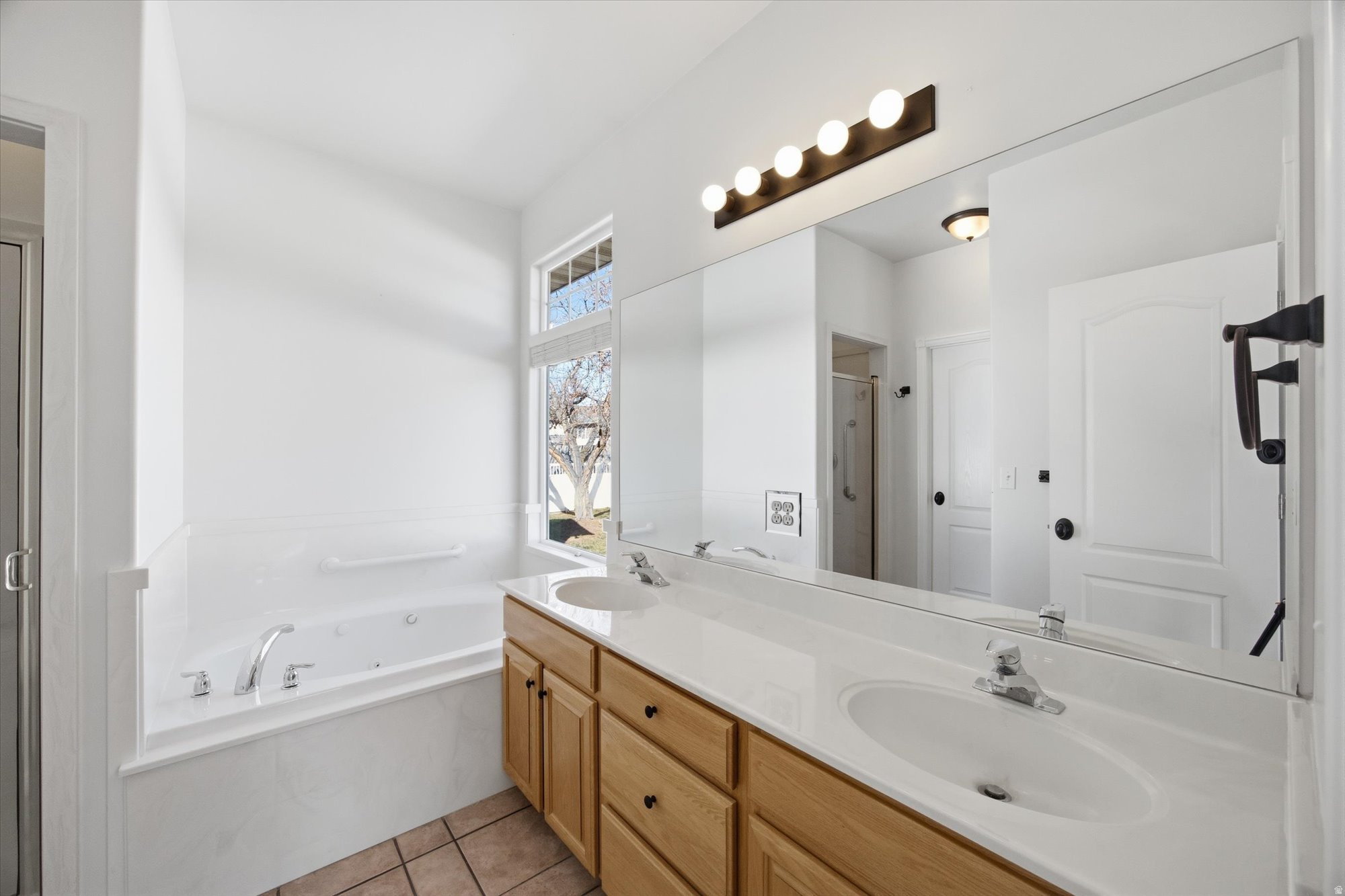 LAKE VIEW HILLS - Residential