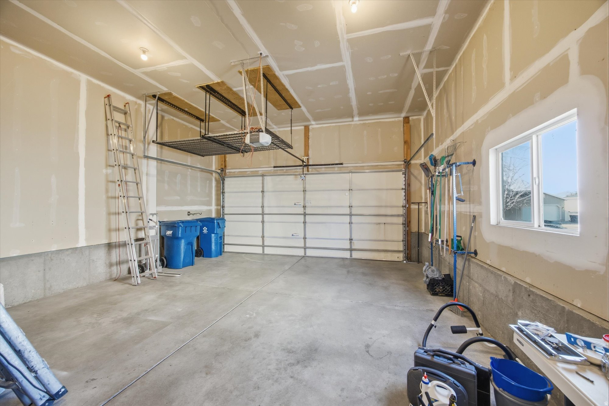 LAKE VIEW HILLS - Residential