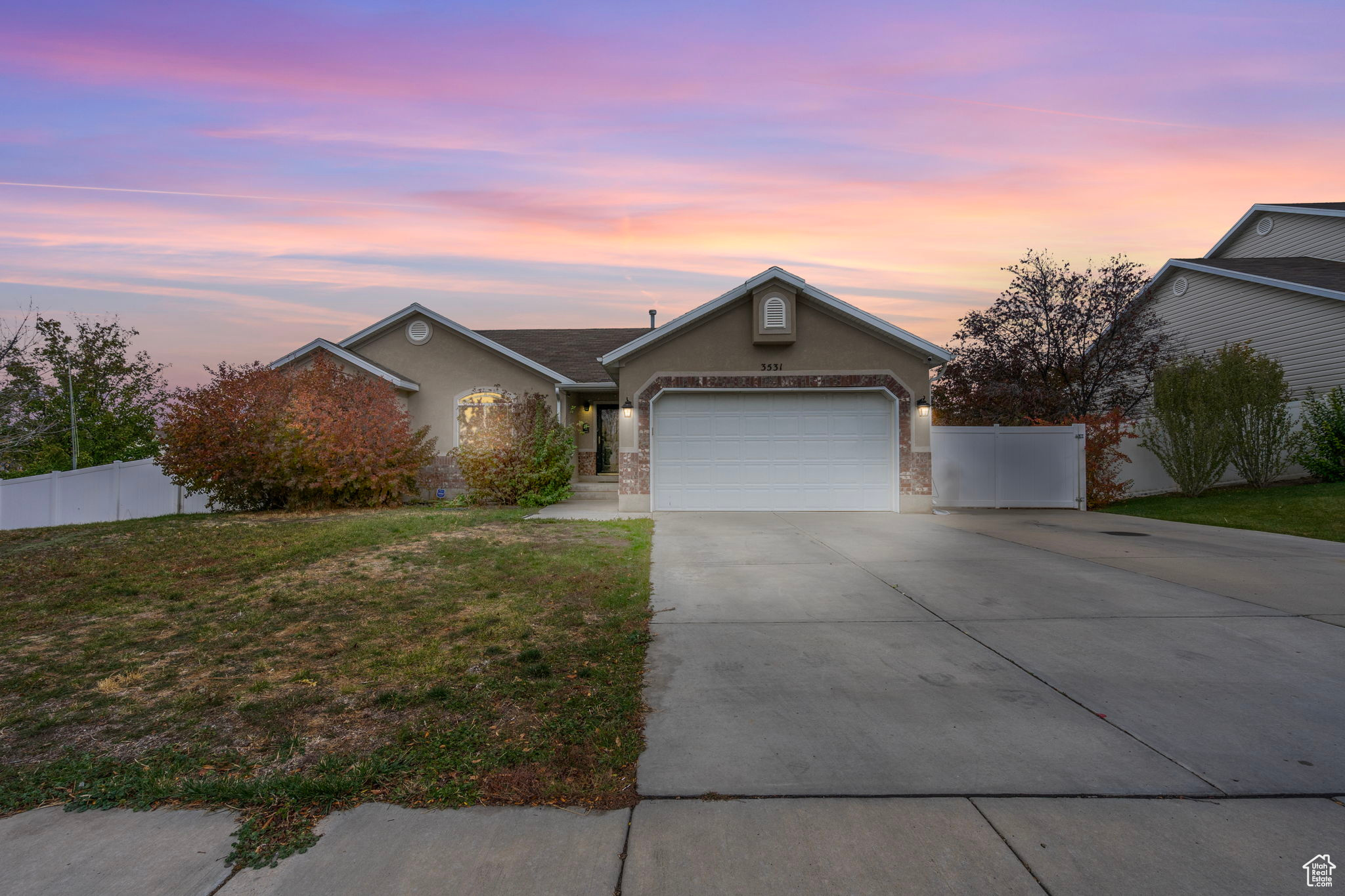 3531 S Swan Lake Cir, Magna, Utah image 1