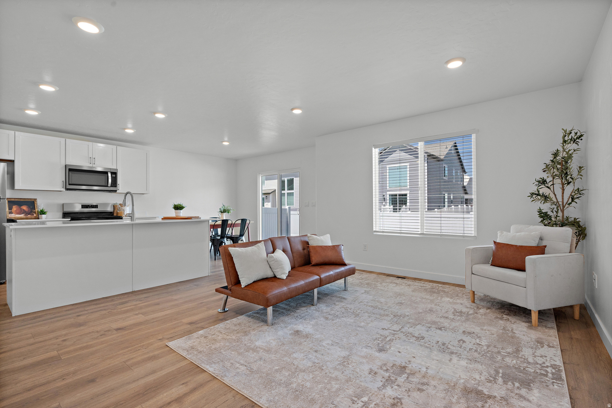 SPRING RANCH - Residential