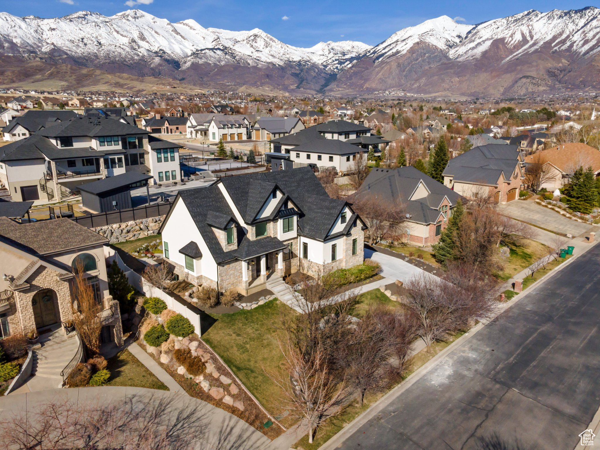 6264 W Skyline Dr, Highland, Utah image 3
