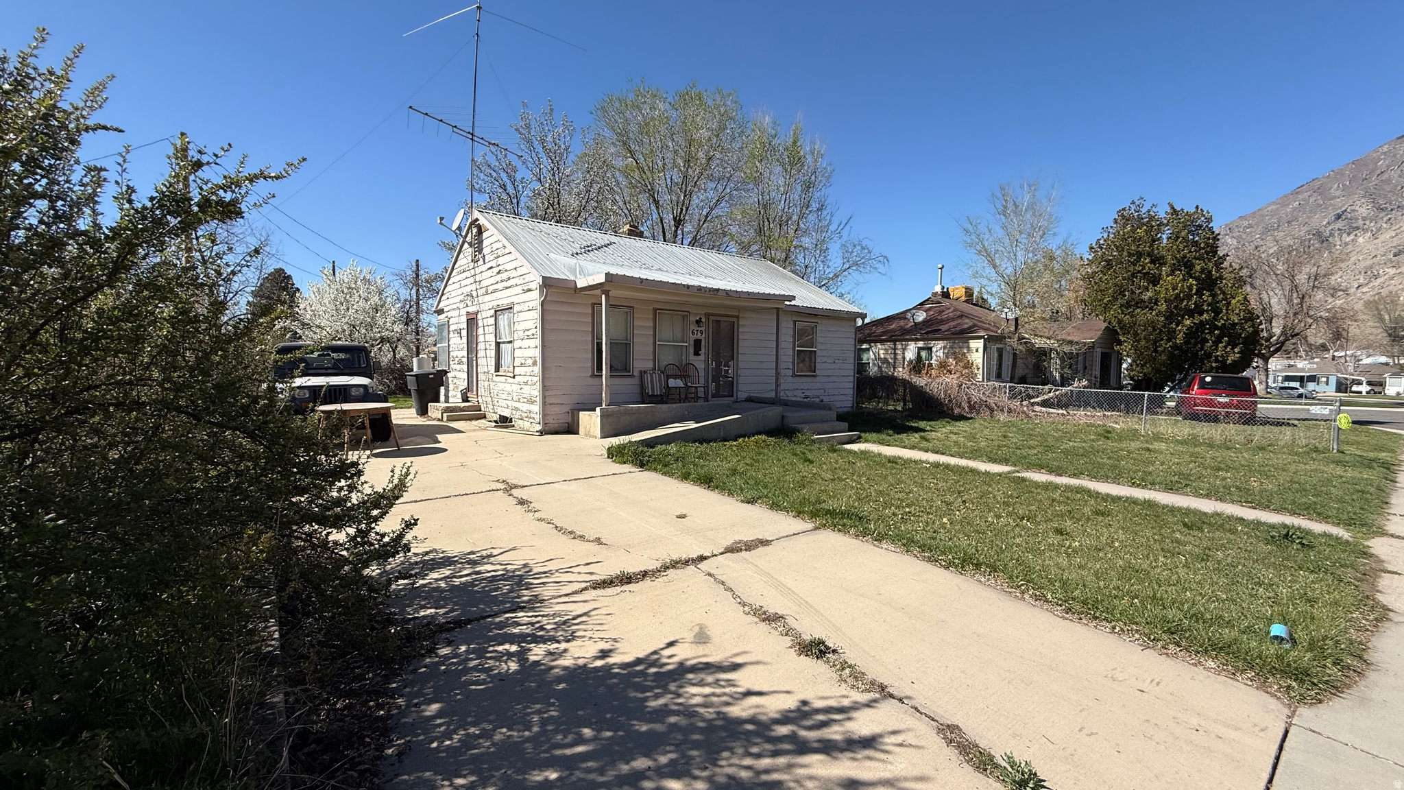 BROOKSIDE - Residential