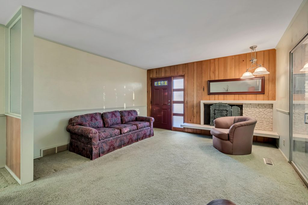 Photo of 739 E 550 N, Bountiful, UT 84010 (MLS # 2159883)