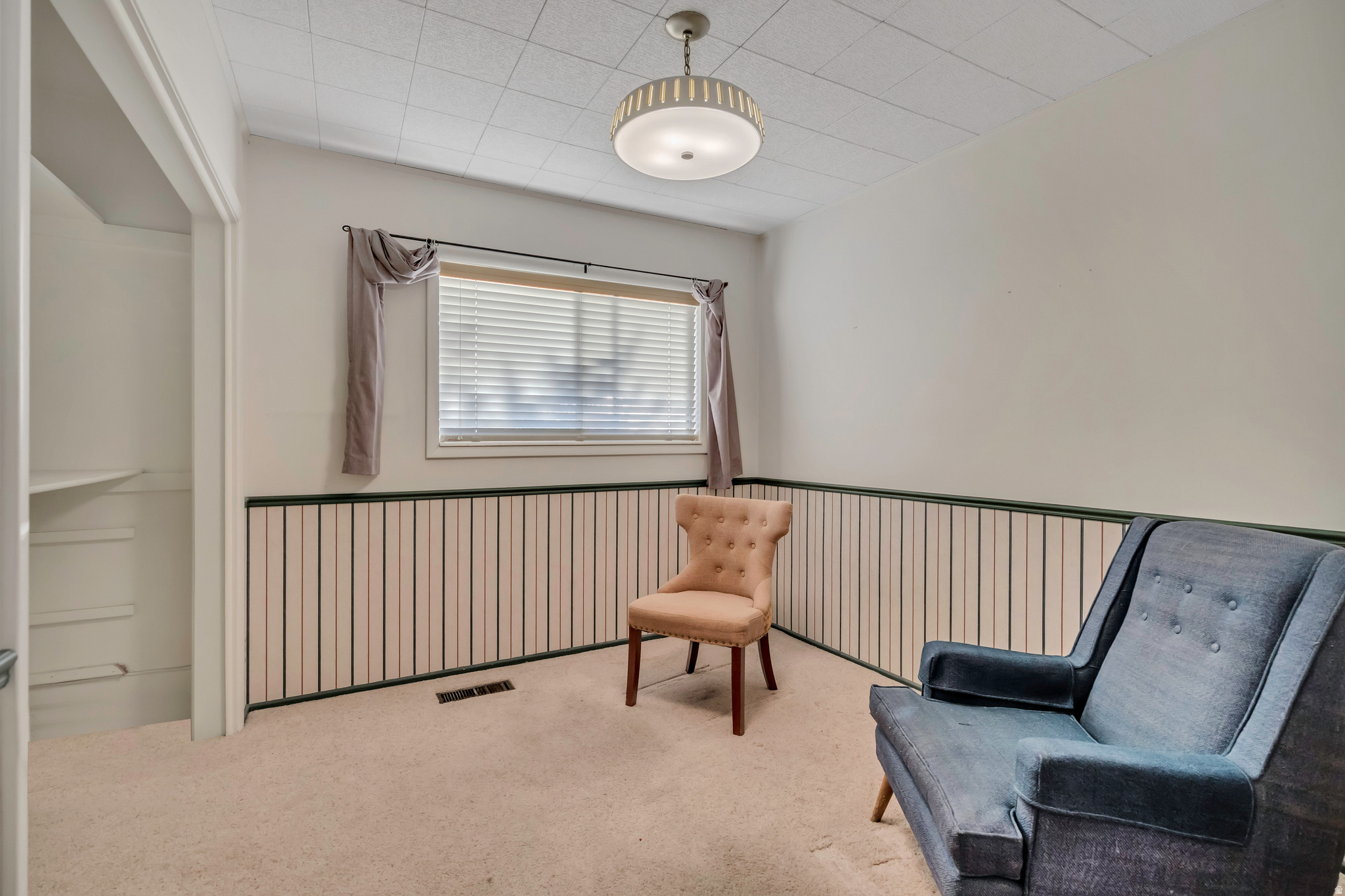 BOUNTIFUL LAKE HILLS - Residential