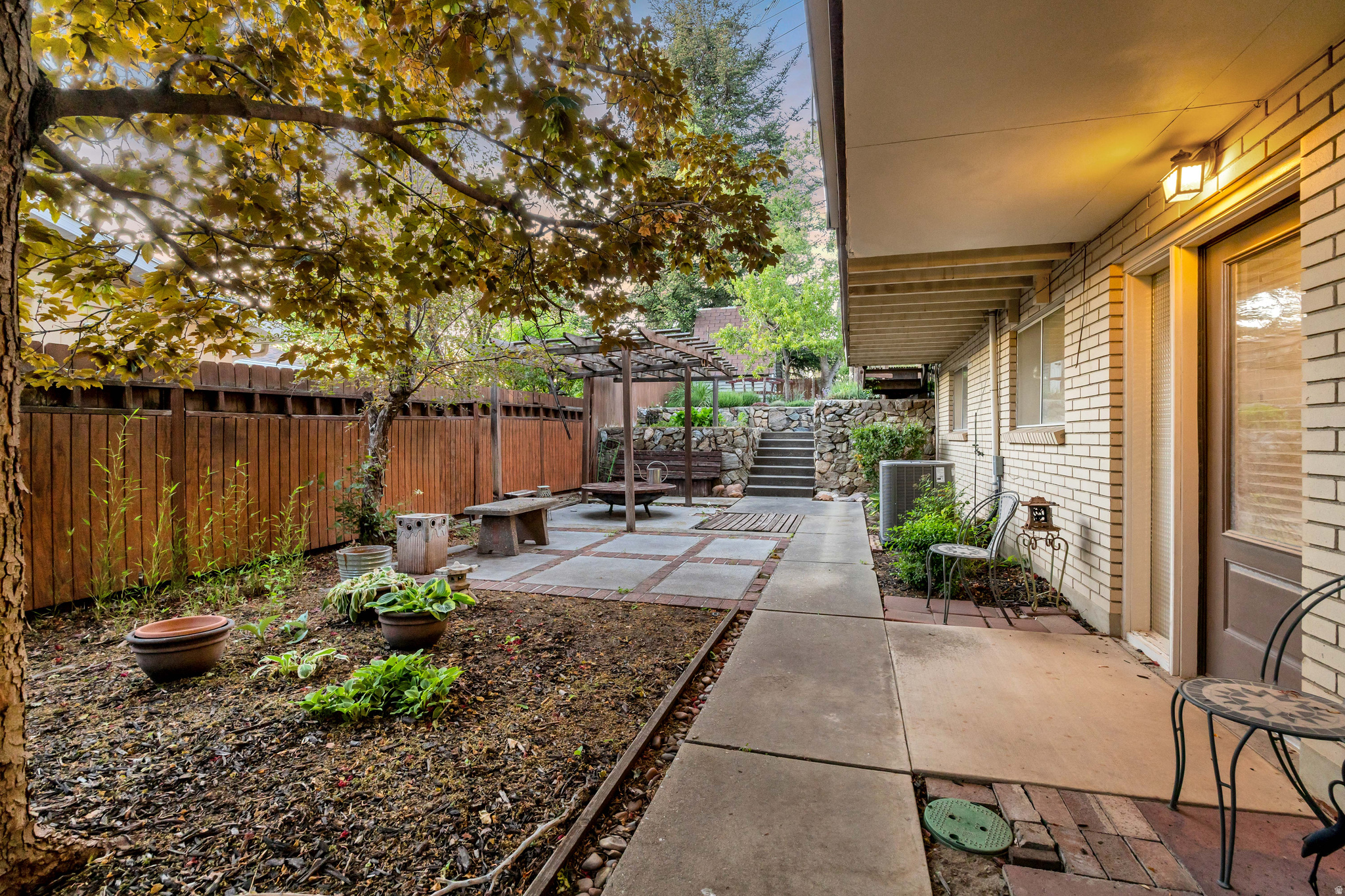 BOUNTIFUL LAKE HILLS - Residential