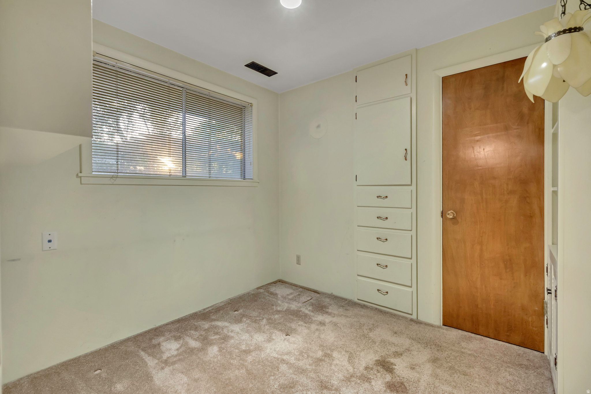 BOUNTIFUL LAKE HILLS - Residential