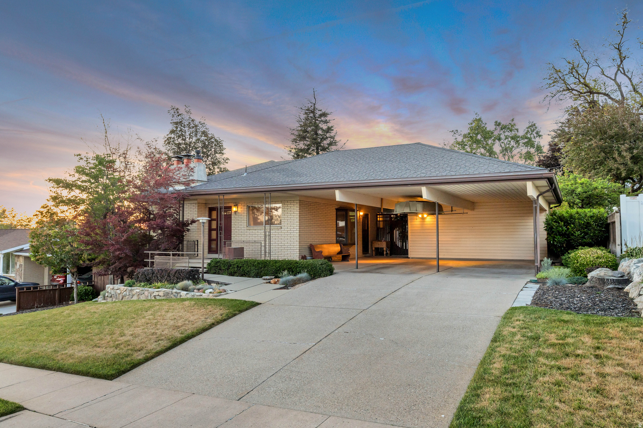BOUNTIFUL LAKE HILLS - Residential