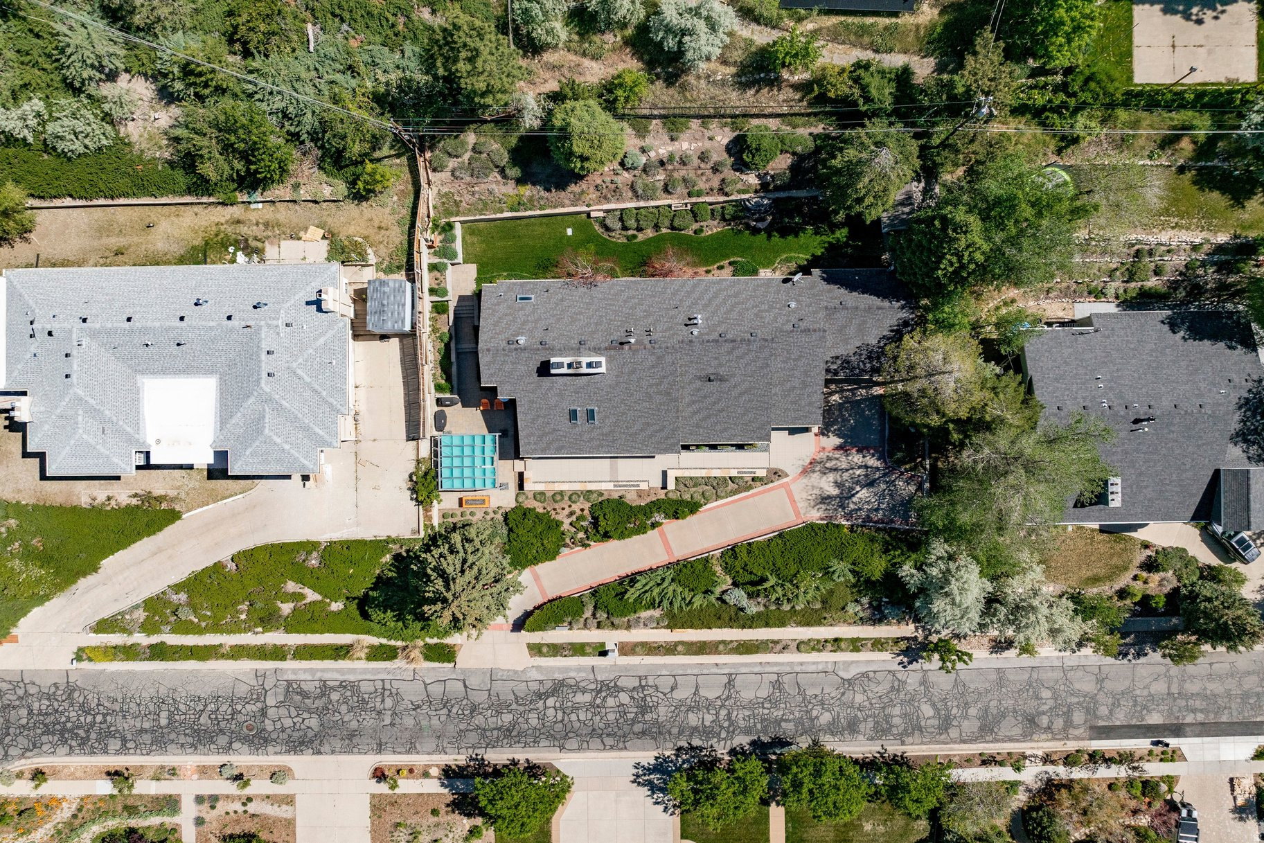 NORTH CREST - Residential