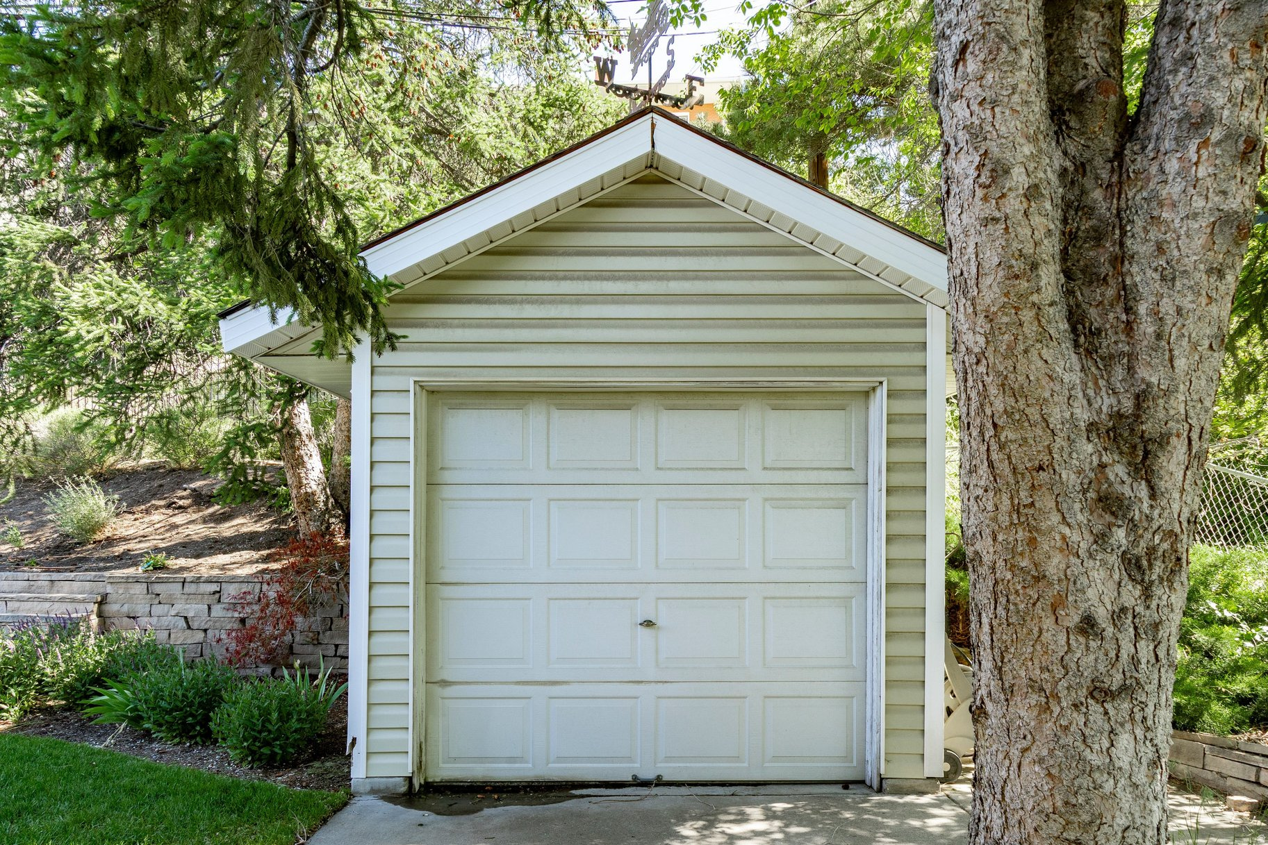 NORTH CREST - Residential