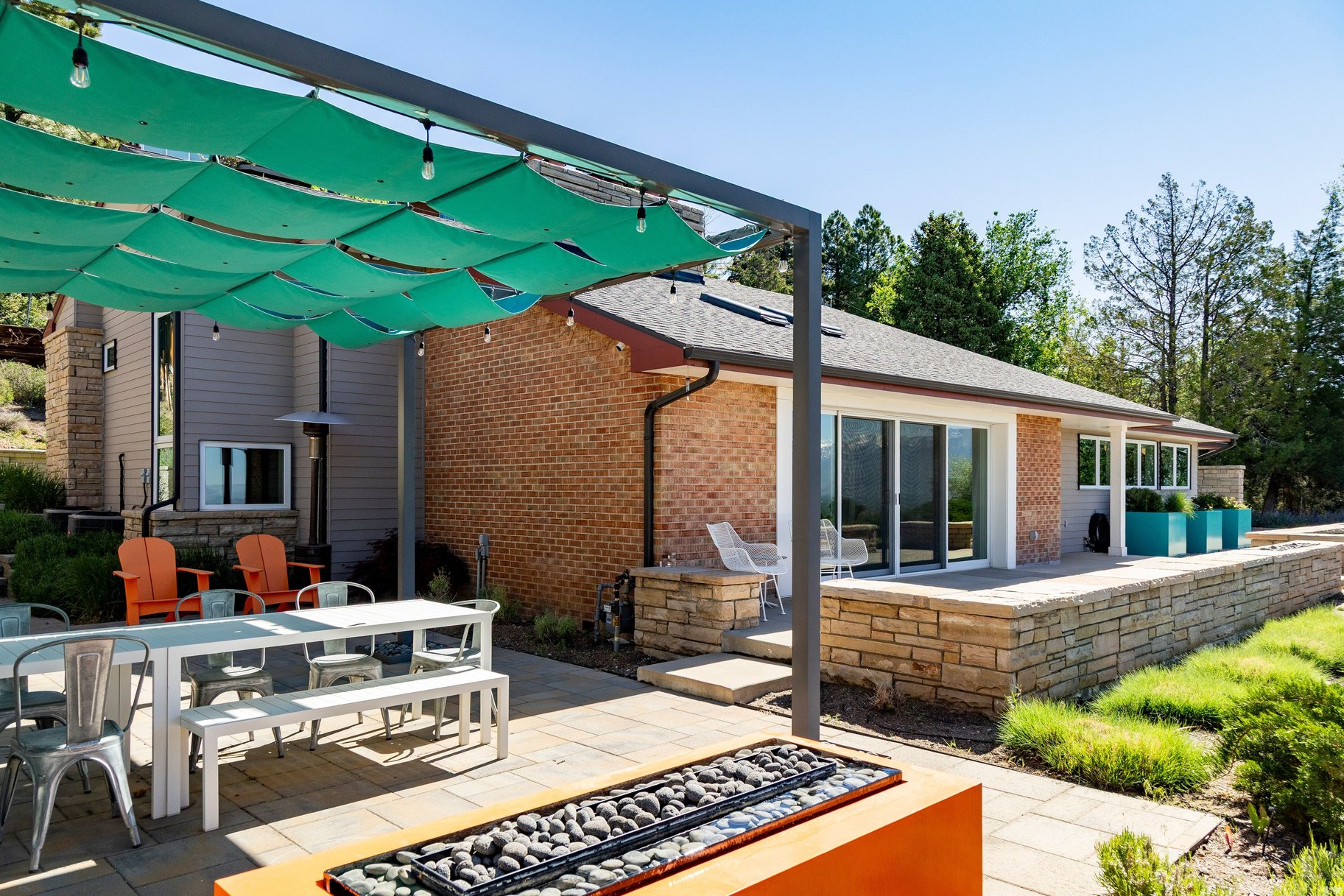 NORTH CREST - Residential