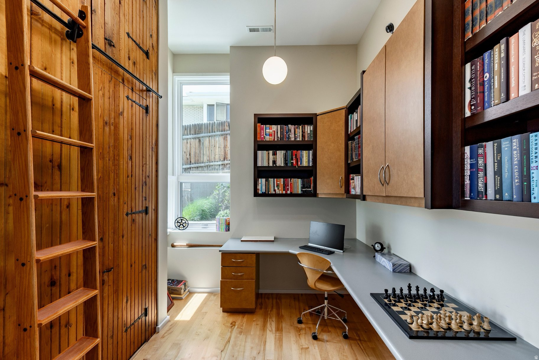 NORTH CREST - Residential