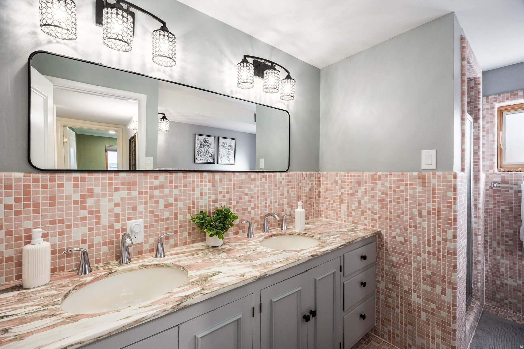 OAK HILLS PLAT D - Residential