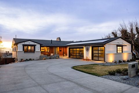 Tiny photo for 1118 S OAK HILLS WAY, Salt Lake City, UT 84108 (MLS # 2140488)