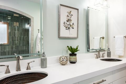 Tiny photo for 1118 S OAK HILLS WAY, Salt Lake City, UT 84108 (MLS # 2140488)