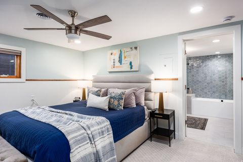 Tiny photo for 1118 S OAK HILLS WAY, Salt Lake City, UT 84108 (MLS # 2140488)