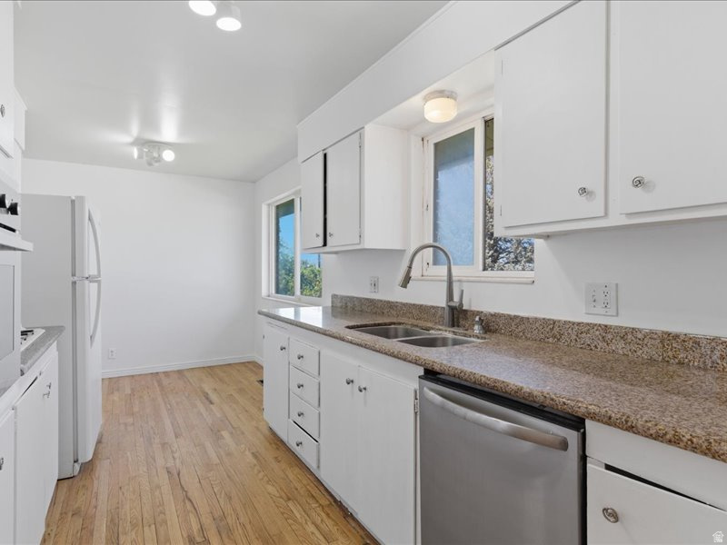 CANYON CREST - Residential