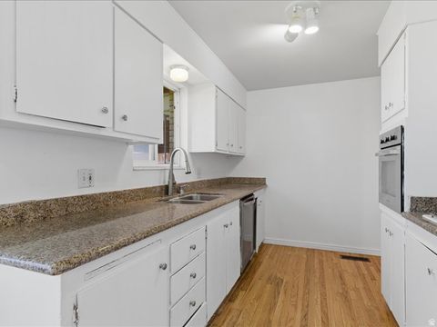Tiny photo for 473 E 1650 S, Bountiful, UT 84010 (MLS # 2156230)