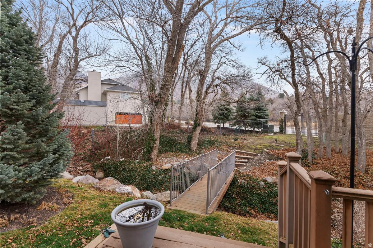 HIDDEN OAK E - Residential