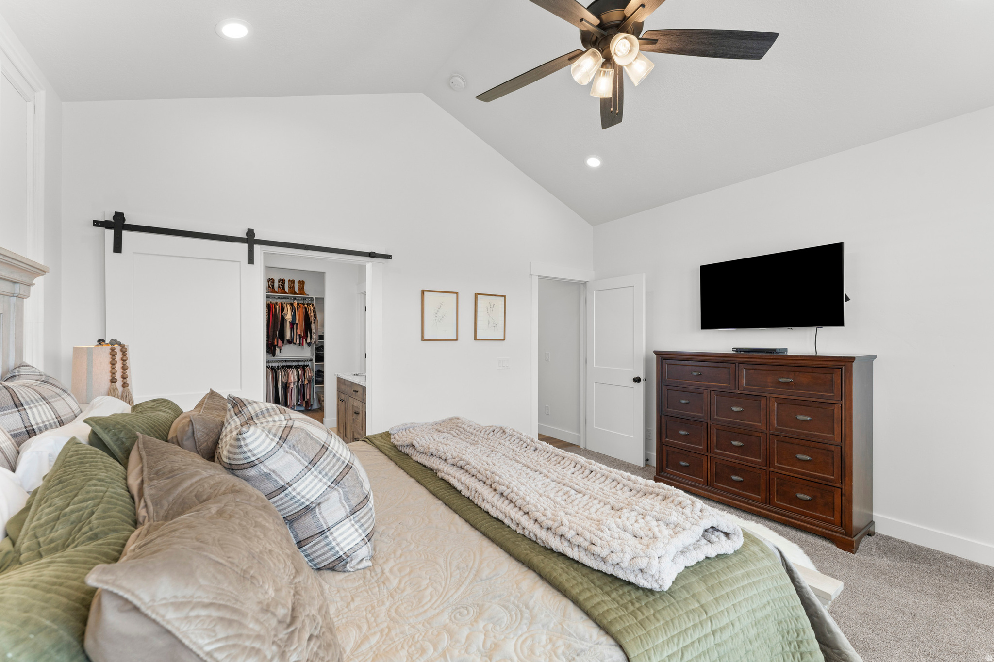 LAKESHORE RANCH - Residential