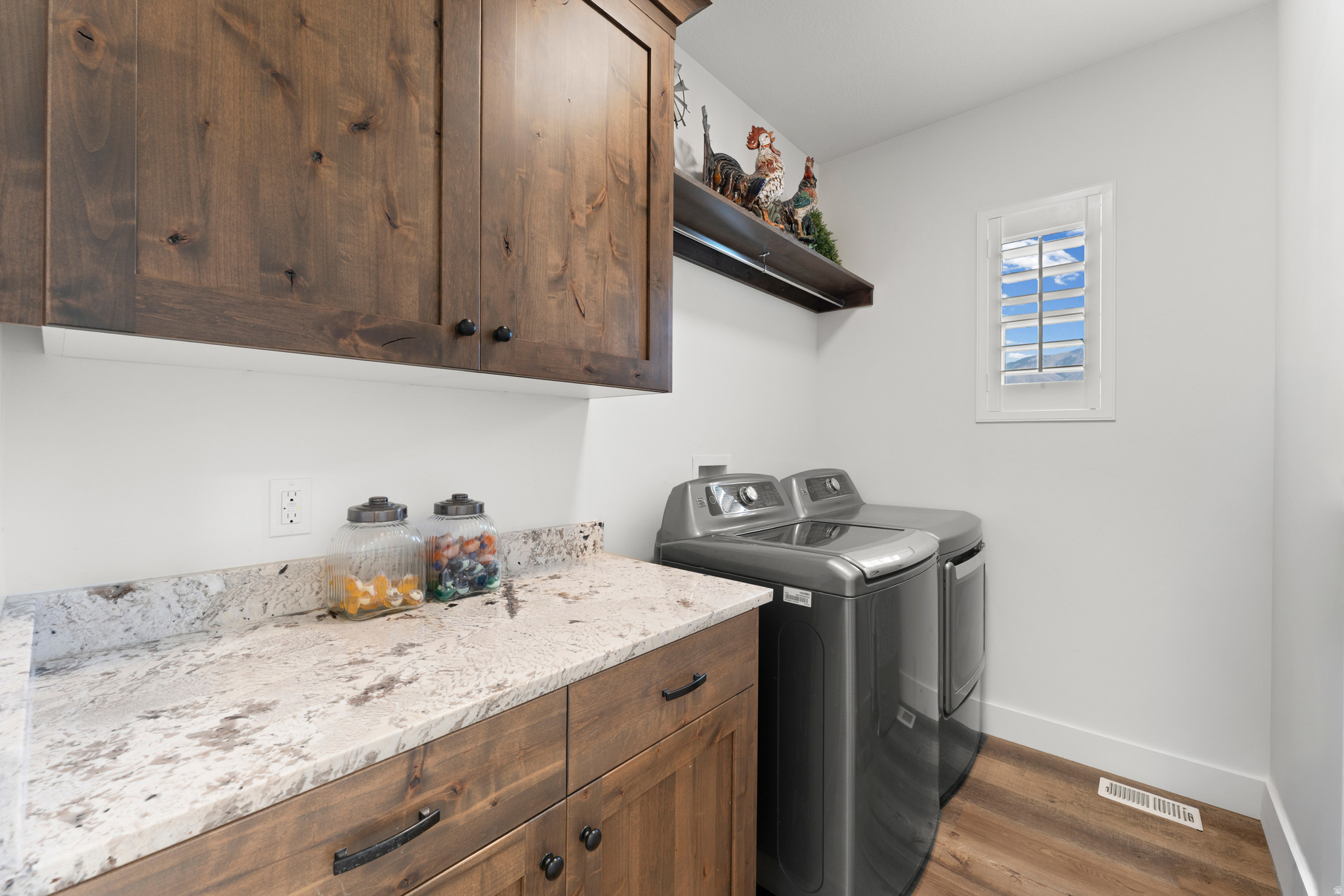 LAKESHORE RANCH - Residential