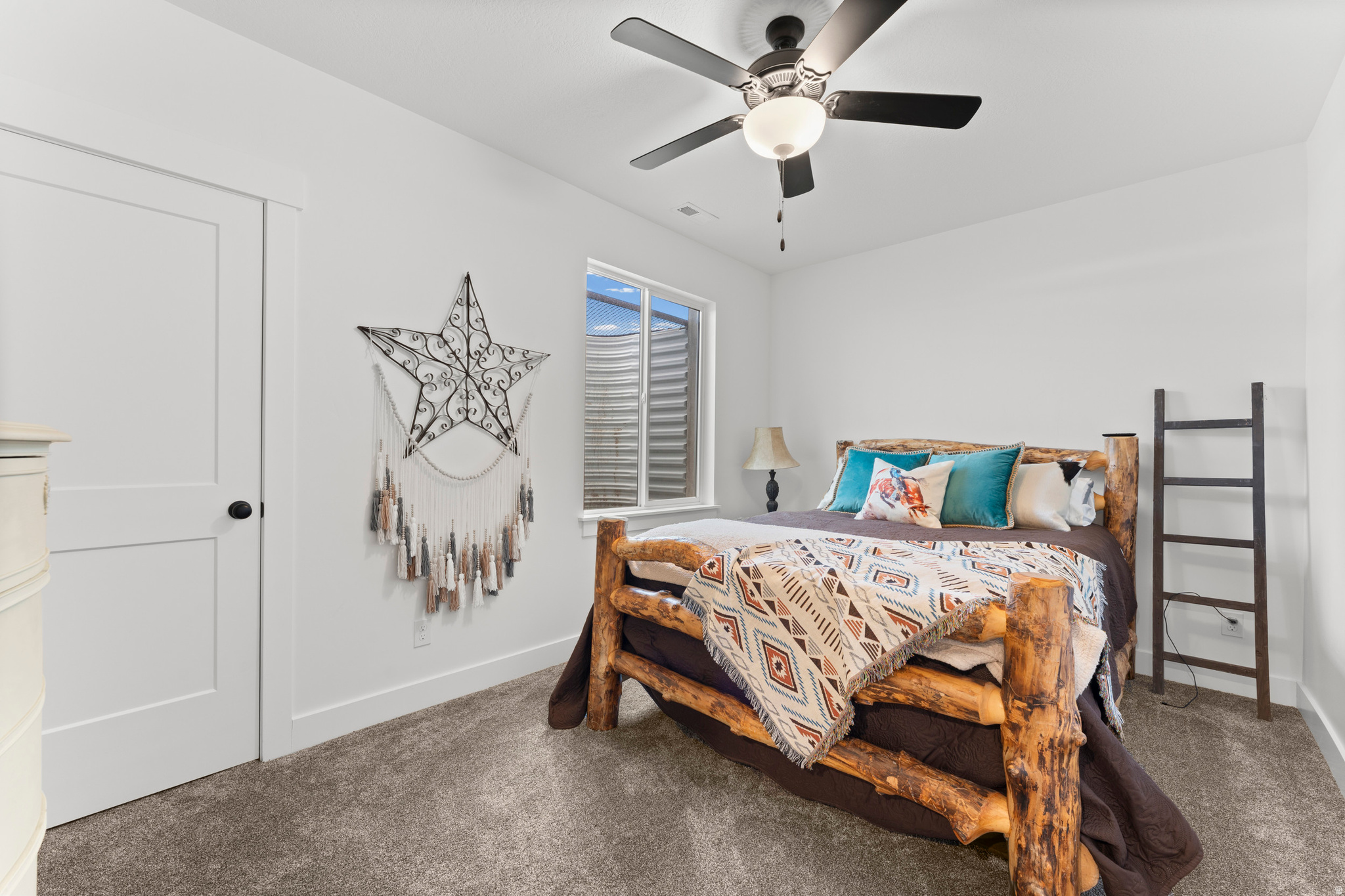 LAKESHORE RANCH - Residential