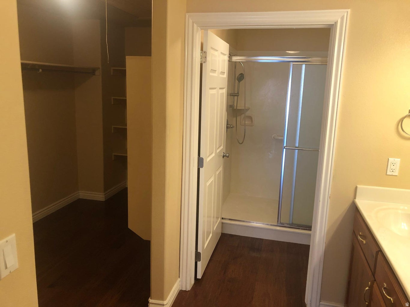 THE SEASONS - Residential Lease