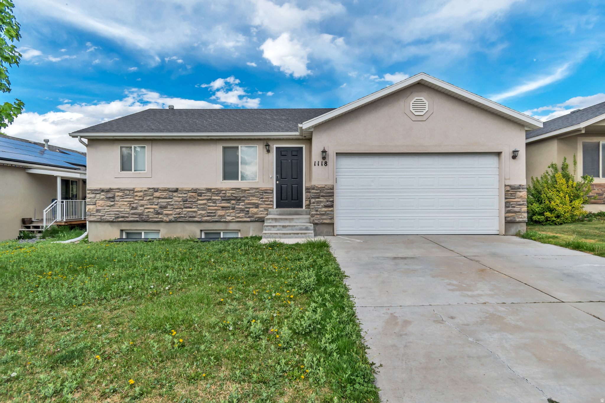 WHISPERING WILLOW - Residential