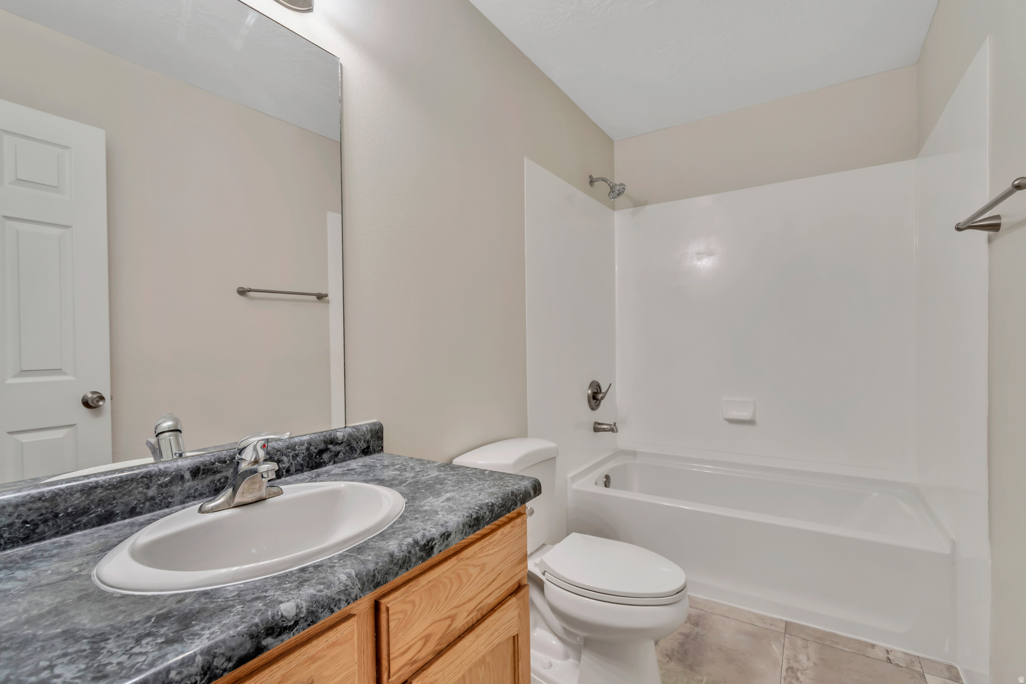 WHISPERING WILLOW - Residential