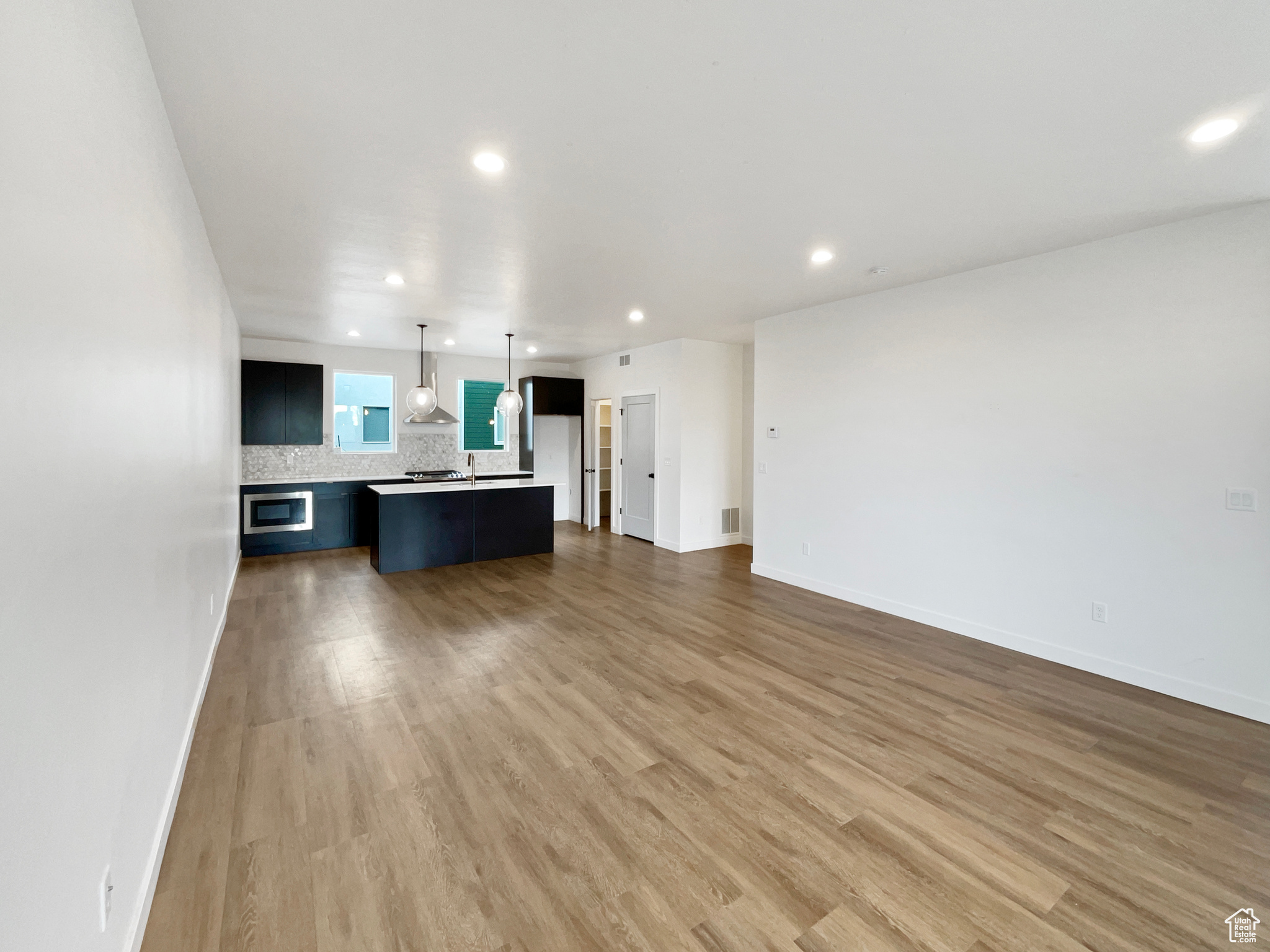 468 E Alice Way, Layton, Utah image 3