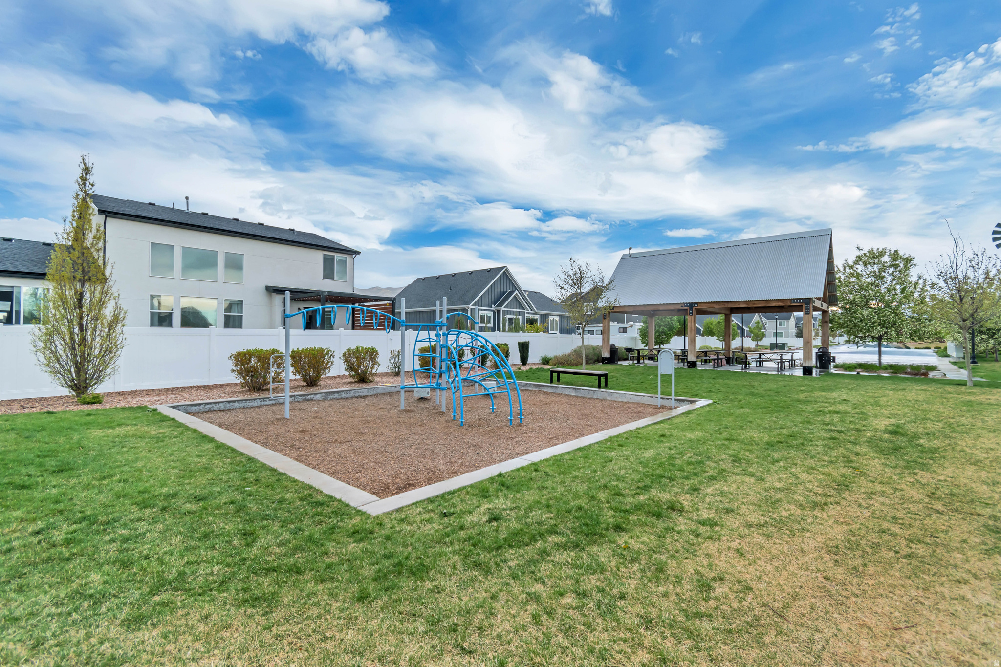 LEGACY FARMS - Residential