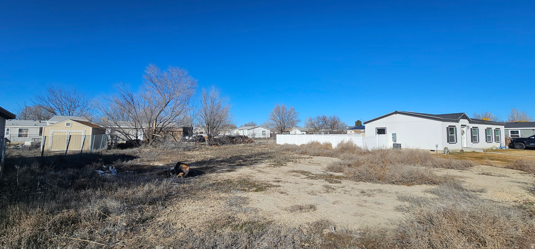 HILLVIEW VILLAGE - Land