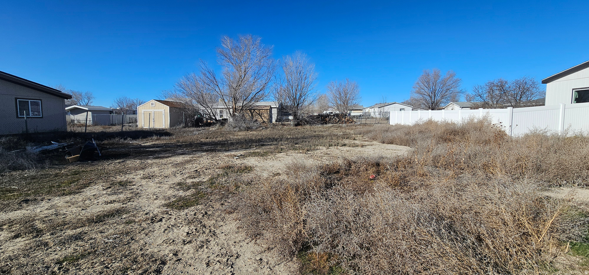 HILLVIEW VILLAGE - Land