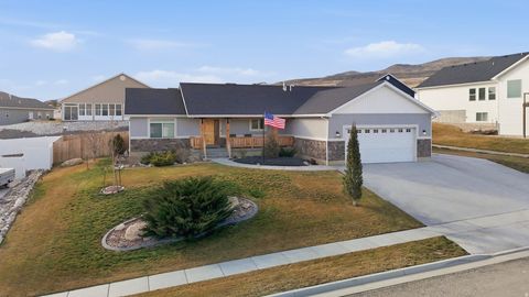 Photo of 1175 N 2650 W, Tremonton, UT 84337 (MLS # 2139039)