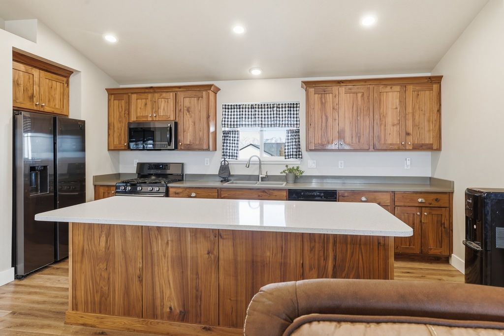 Photo of 1175 N 2650 W, Tremonton, UT 84337 (MLS # 2139039)
