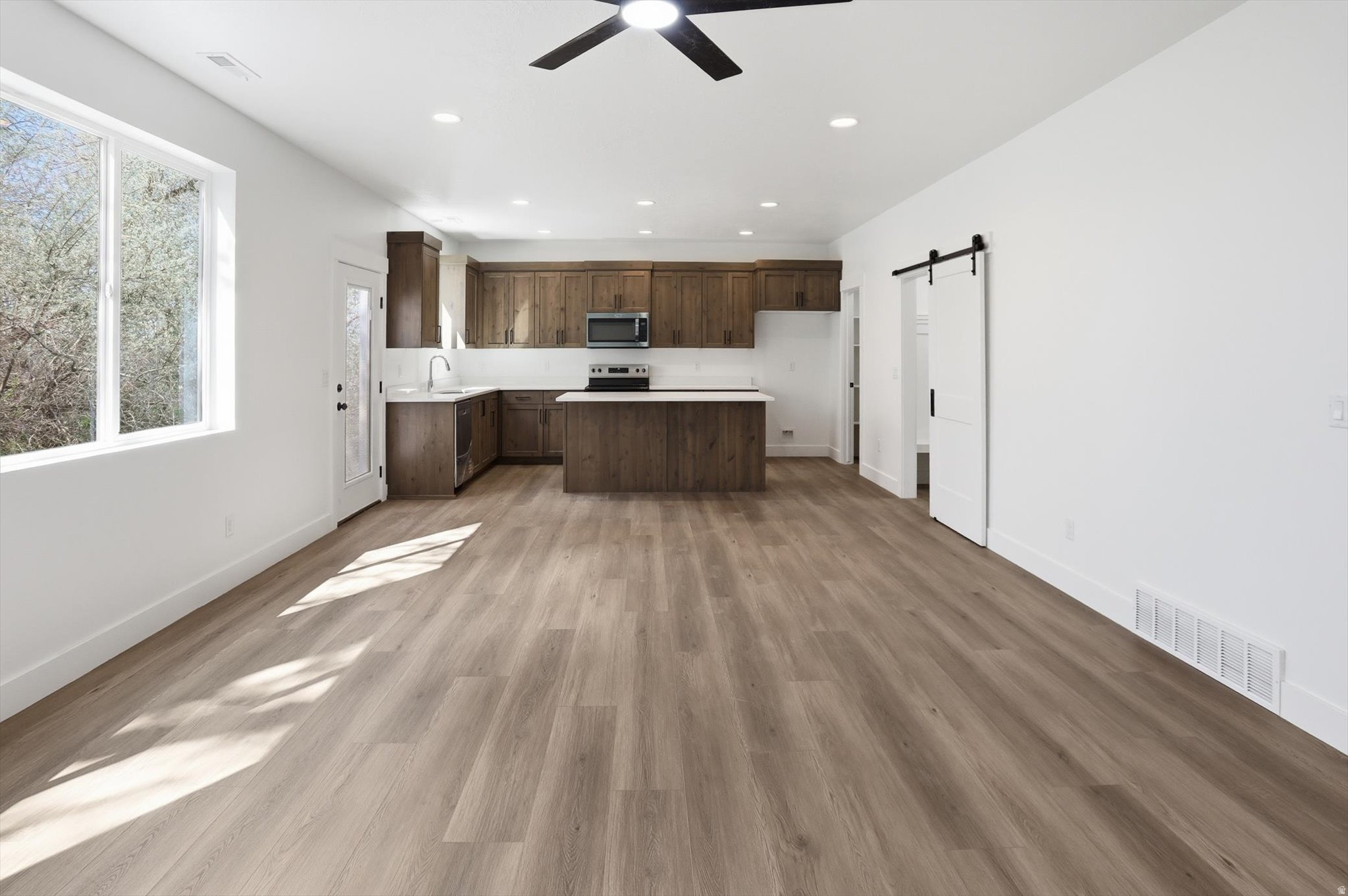 SPRING CREEK - Residential