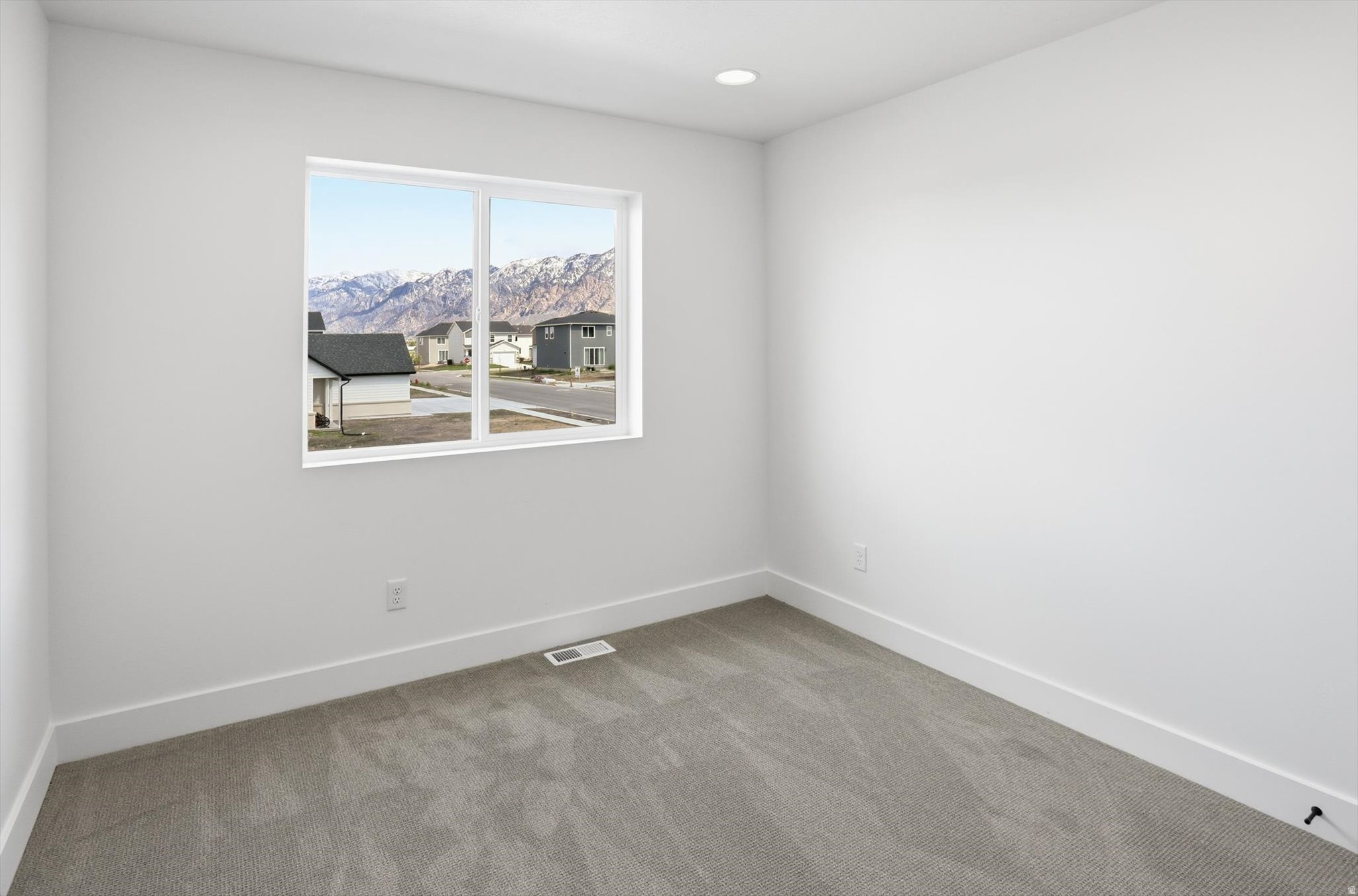 SPRING CREEK - Residential