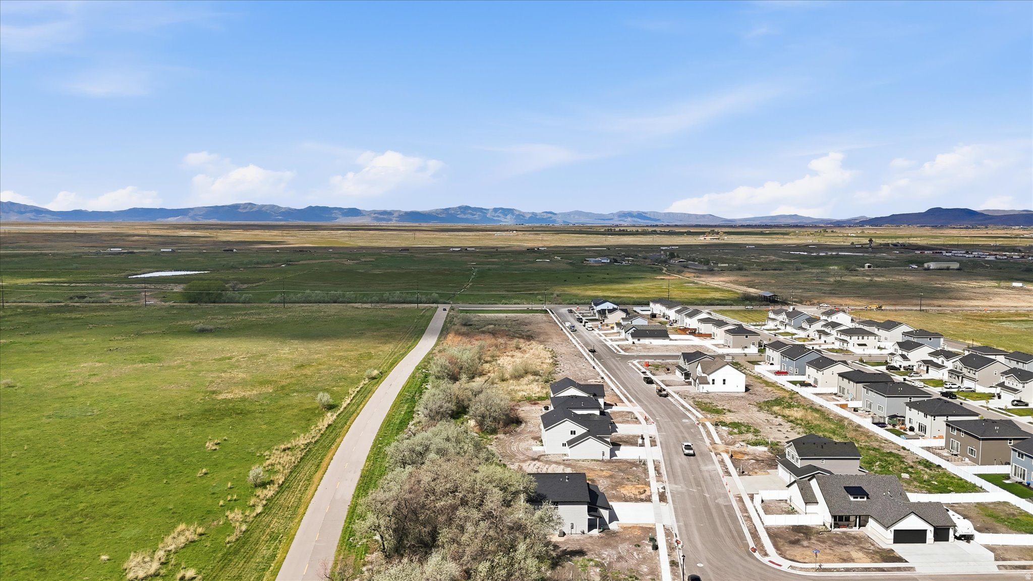 SPRING CREEK - Residential