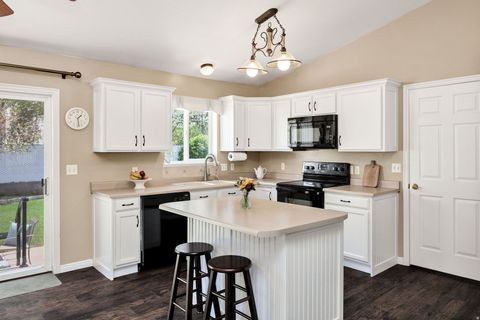 Tiny photo for 397 S 675 E, Hyrum, UT 84319 (MLS # 2149953)