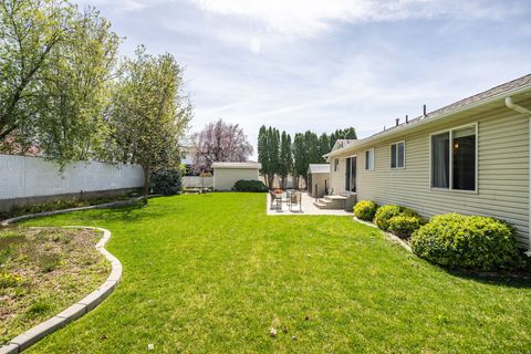 Tiny photo for 397 S 675 E, Hyrum, UT 84319 (MLS # 2149953)