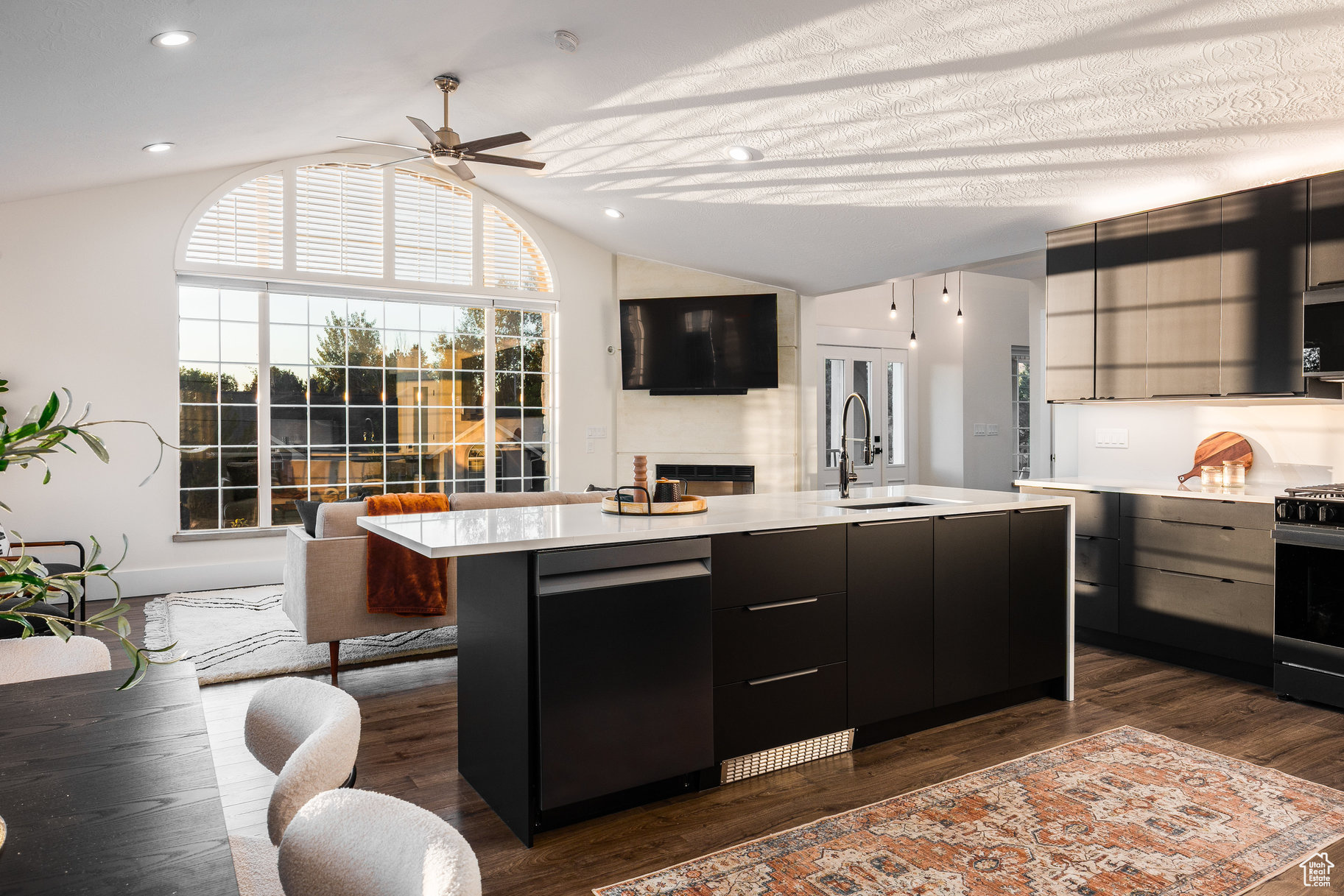 SHERWOOD HILLS - Residential