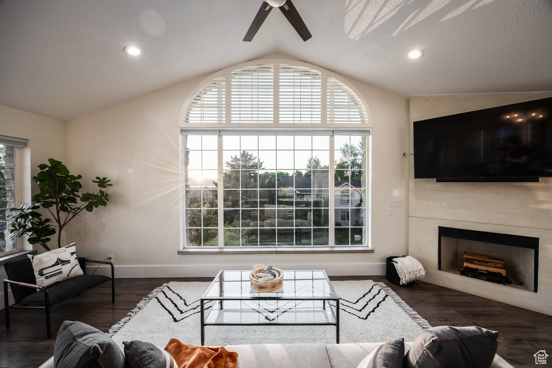 SHERWOOD HILLS - Residential